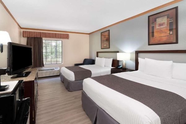 Baymont Inn & Suites Hinesville Fort Stewart Area